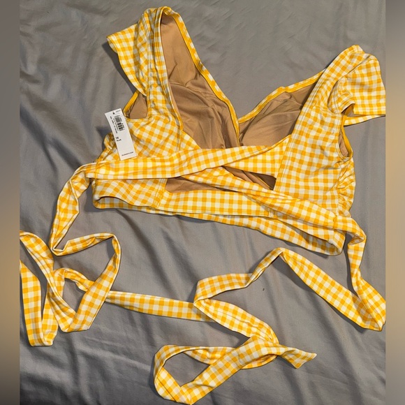 NWT old navy plus size bikini top - Picture 2 of 3
